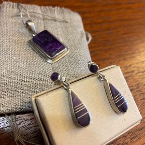 Authentic southwestern Magenta Turquoise pendant and earrings